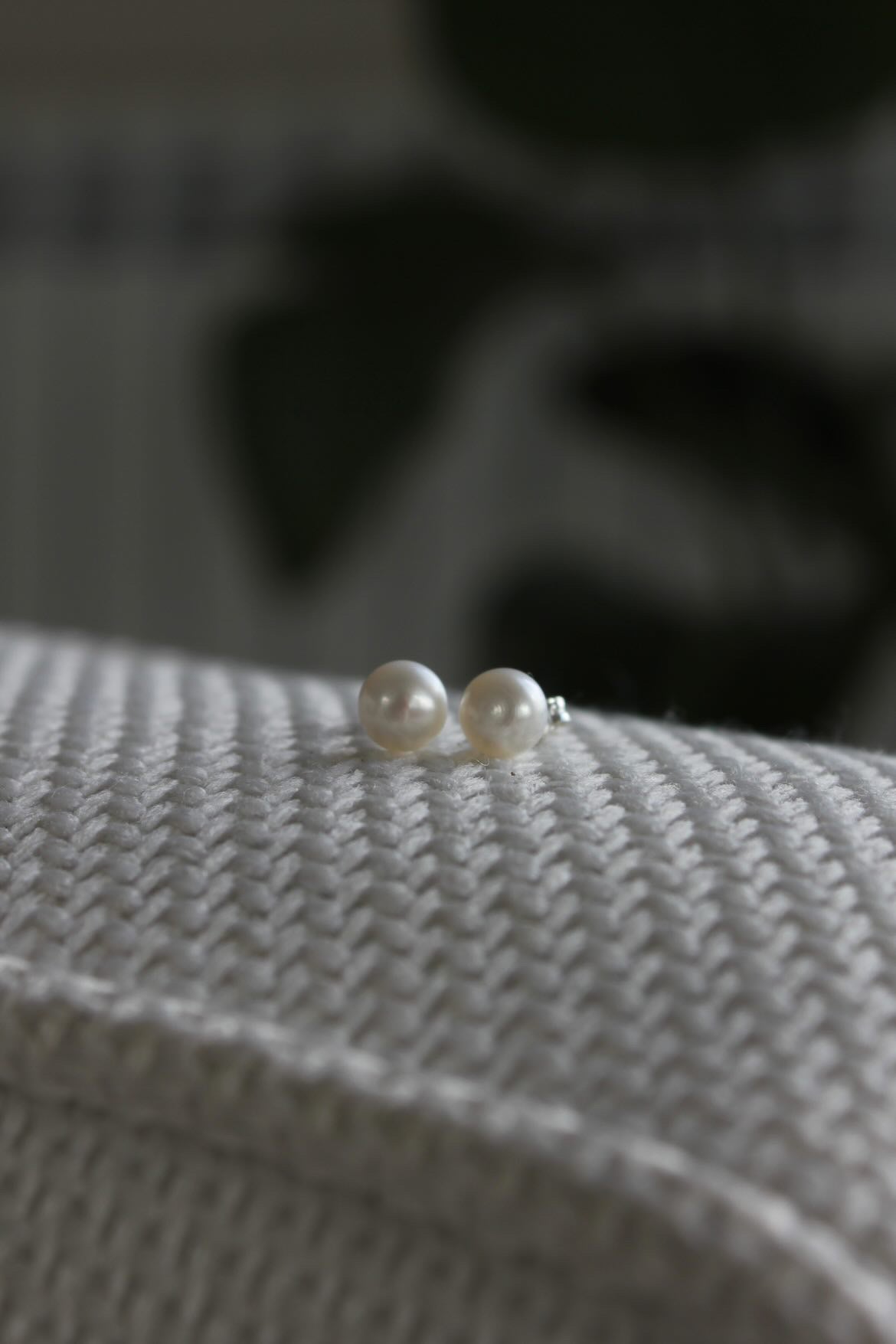 Pearl stud earrings