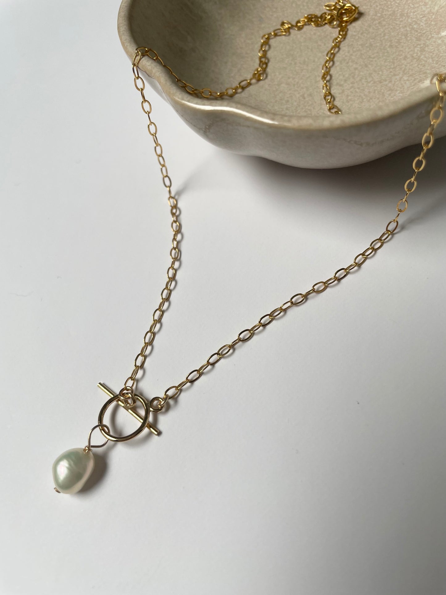 Pearl T-bar necklace