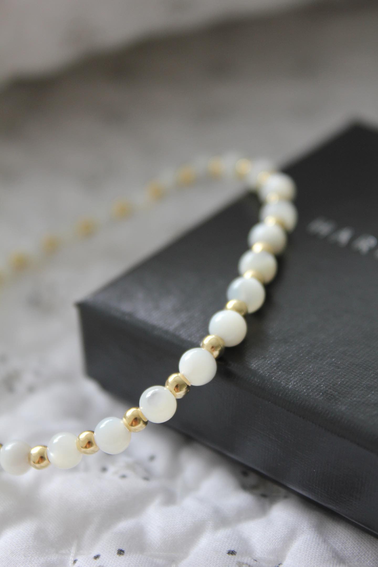 Pearl bead bracelet