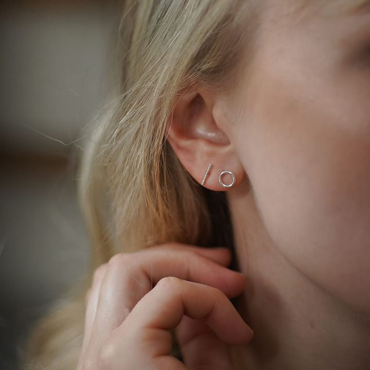 Hammered bar earrings