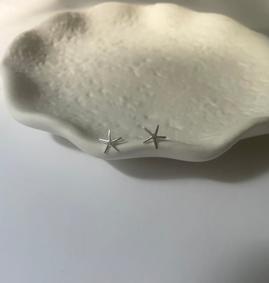 Starfish stud earrings