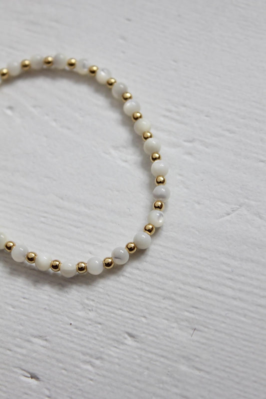 Pearl bead bracelet